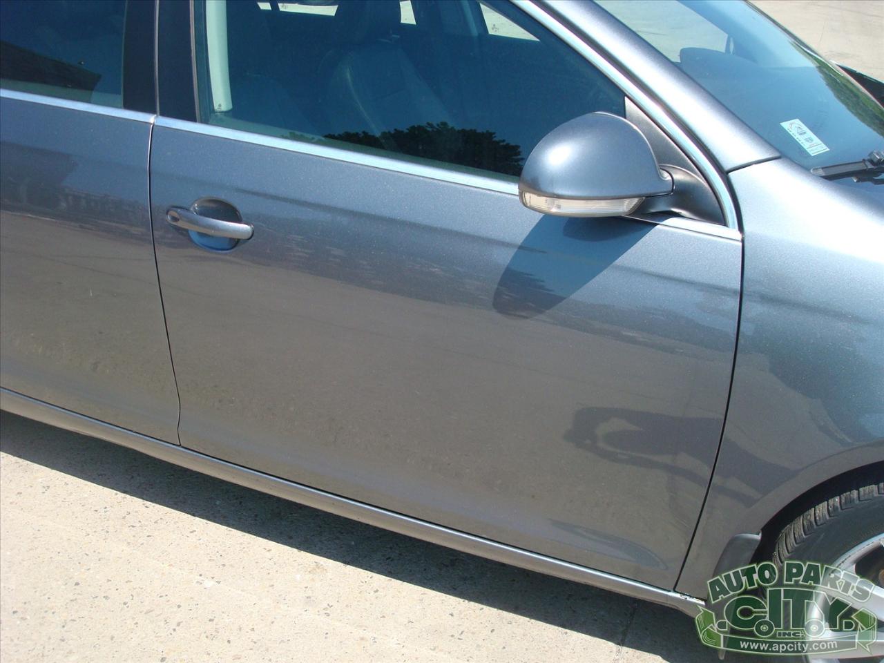 Volkswagen Jetta SportWagen 2.0L TDI 2011