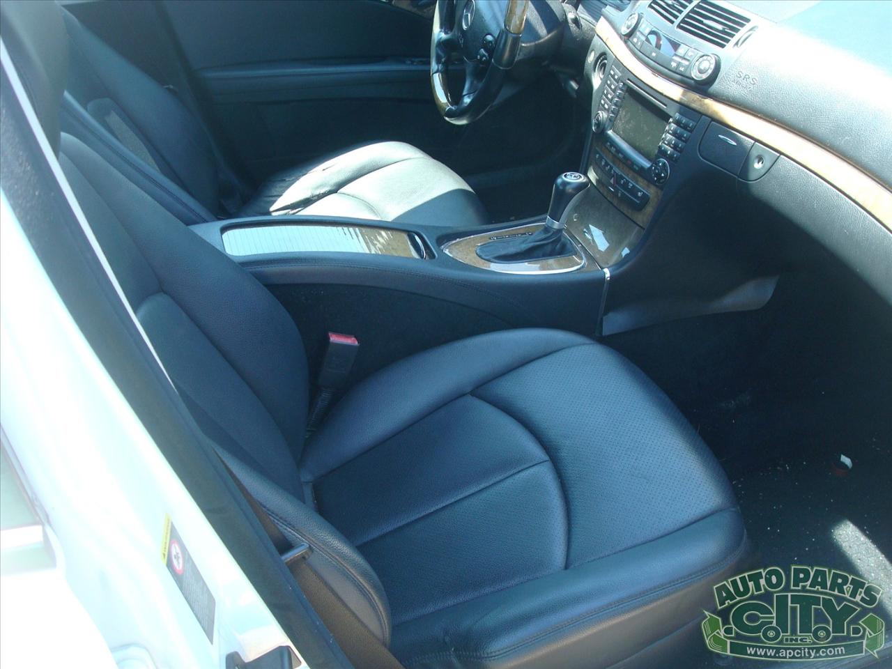 Mercedes-Benz E-Class E350 4MATIC Sedan 2008