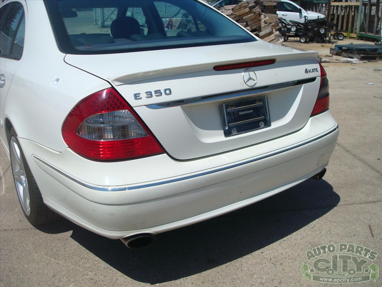Mercedes-Benz E-Class E350 4MATIC Sedan 2008
