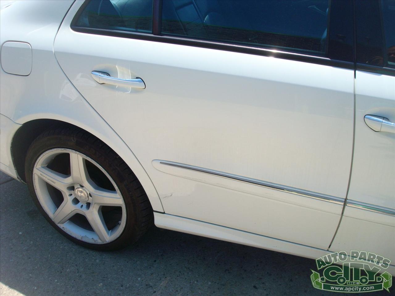 Mercedes-Benz E-Class E350 4MATIC Sedan 2008