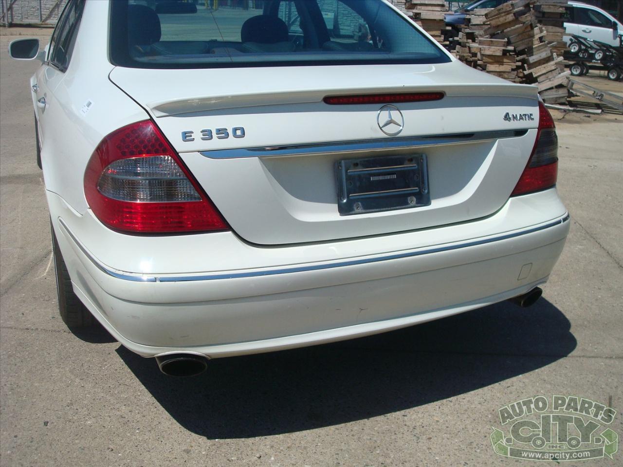 Mercedes-Benz E-Class E350 4MATIC Sedan 2008