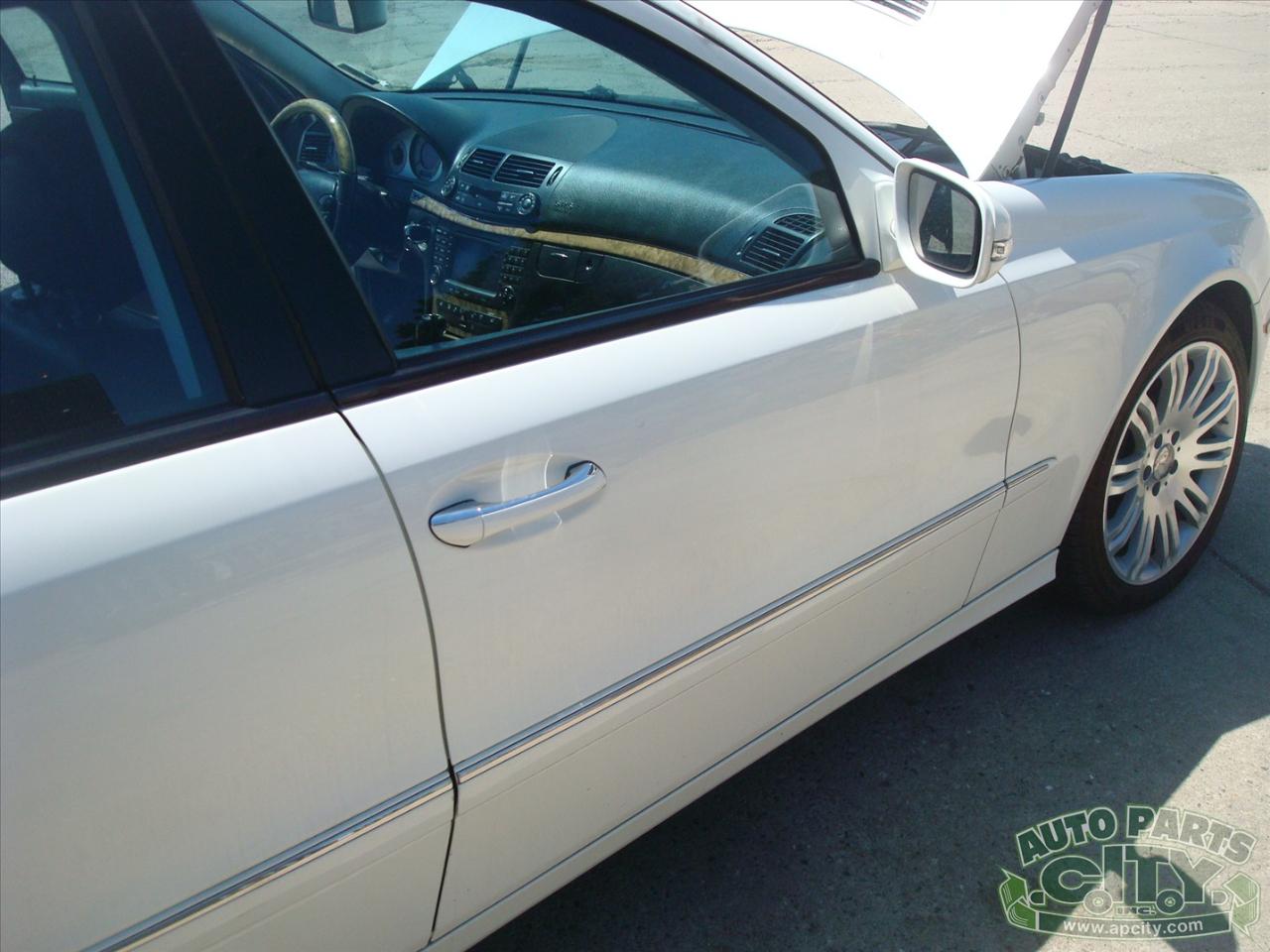 Mercedes-Benz E-Class E350 4MATIC Sedan 2008