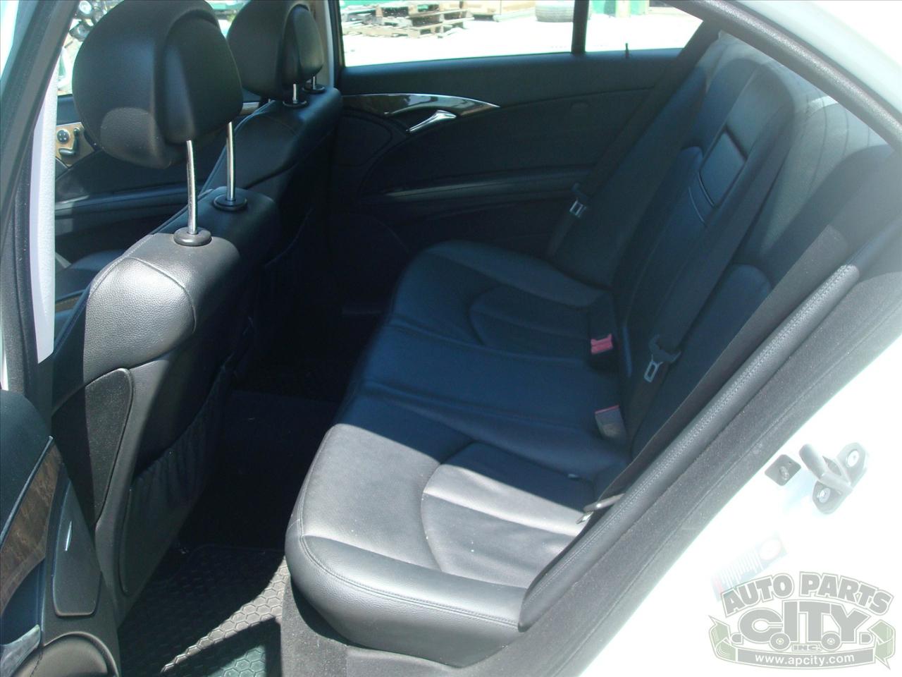 Mercedes-Benz E-Class E350 4MATIC Sedan 2008