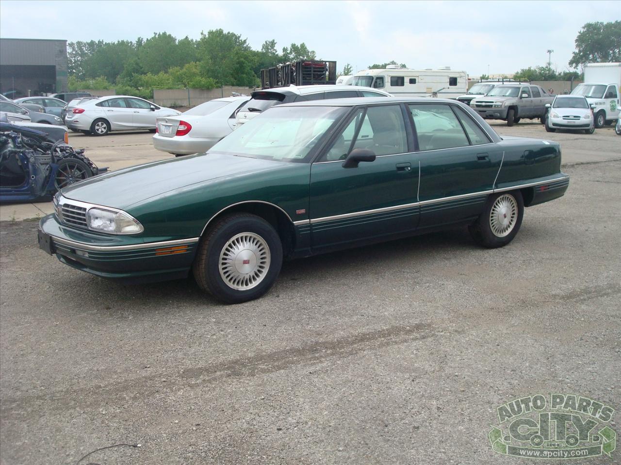 Oldsmobile Ninety Eight Regency Elite Series I 1996
