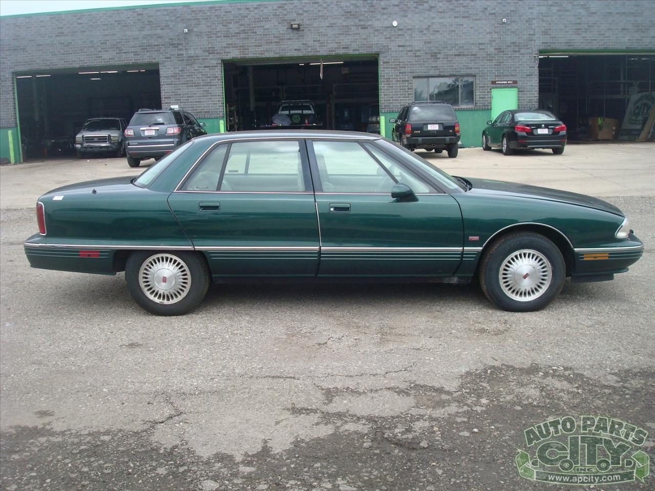 Oldsmobile Ninety Eight Regency Elite Series I 1996