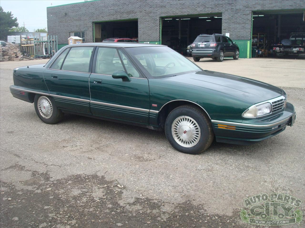 Oldsmobile Ninety Eight Regency Elite Series I 1996