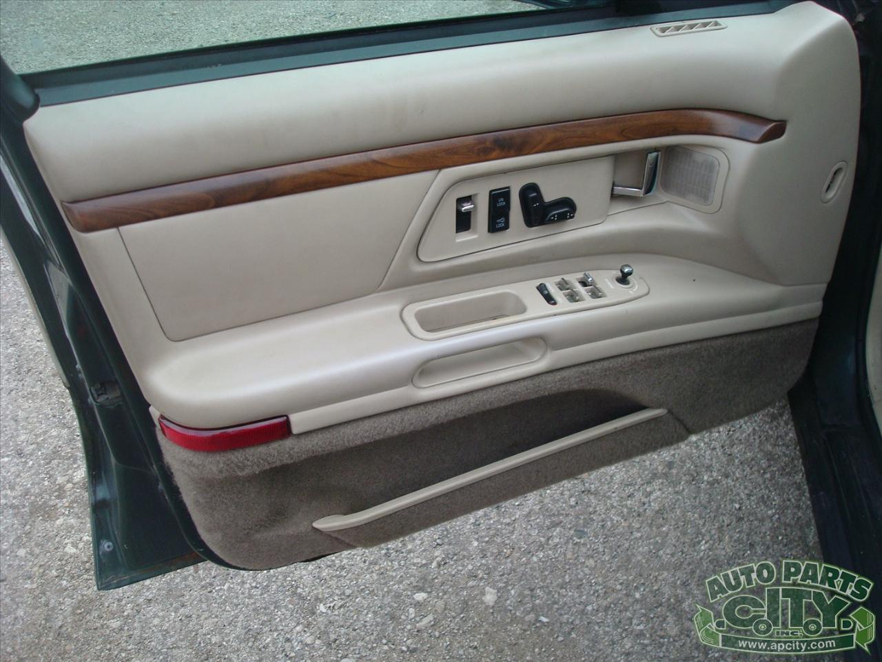 Oldsmobile Ninety Eight Regency Elite Series I 1996