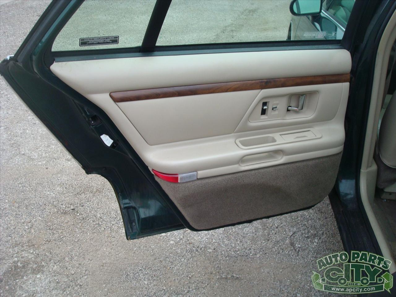 Oldsmobile Ninety Eight Regency Elite Series I 1996