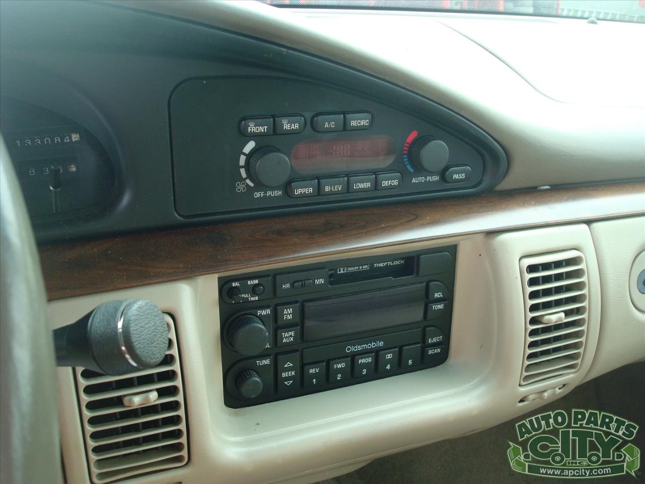 Oldsmobile Ninety Eight Regency Elite Series I 1996