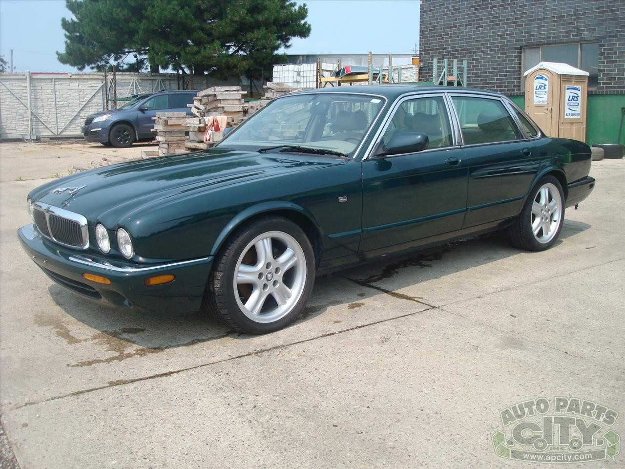 1998 Jaguar XJ Sedan XJ8