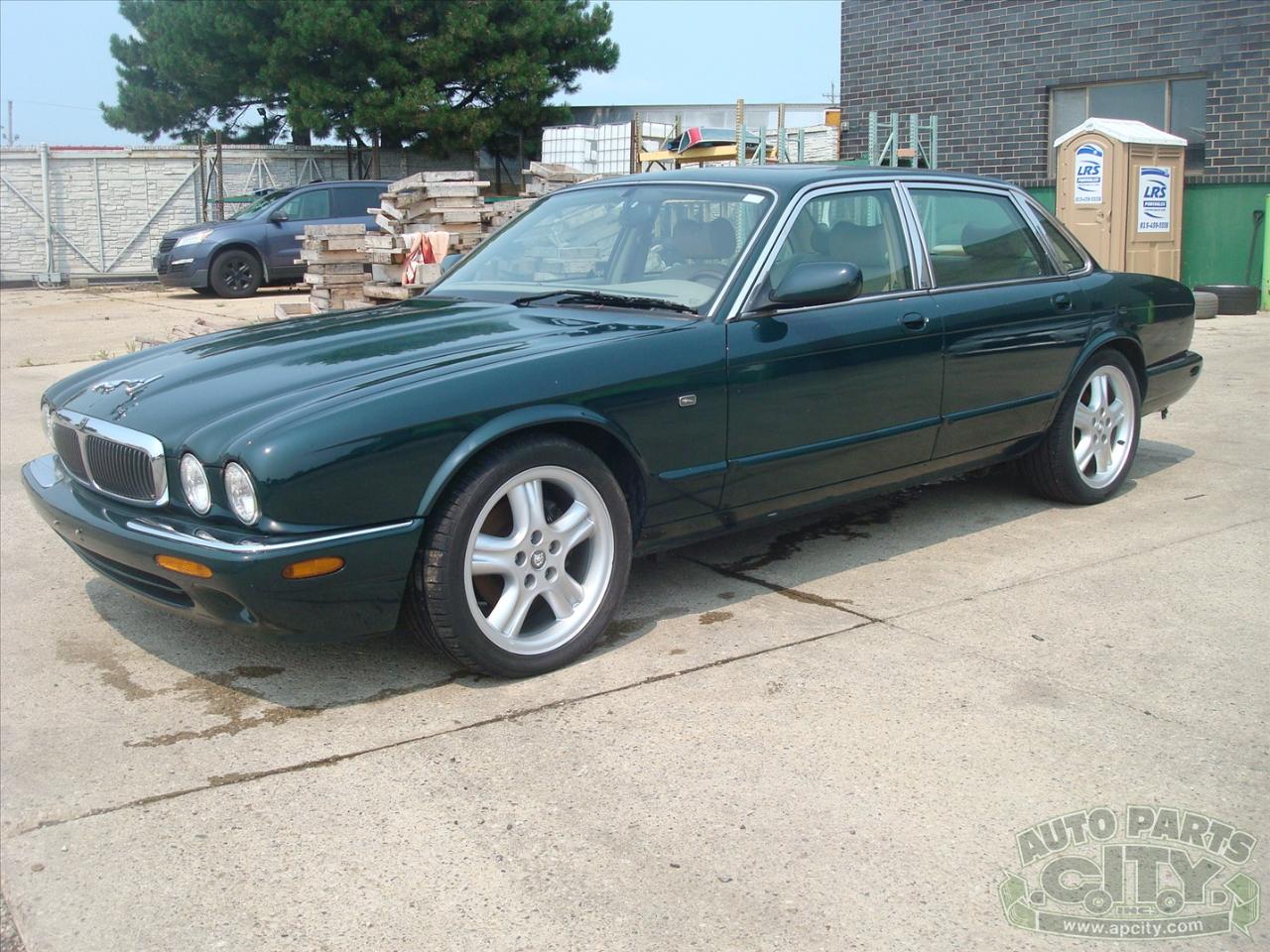 Jaguar XJ Sedan XJ8 1998