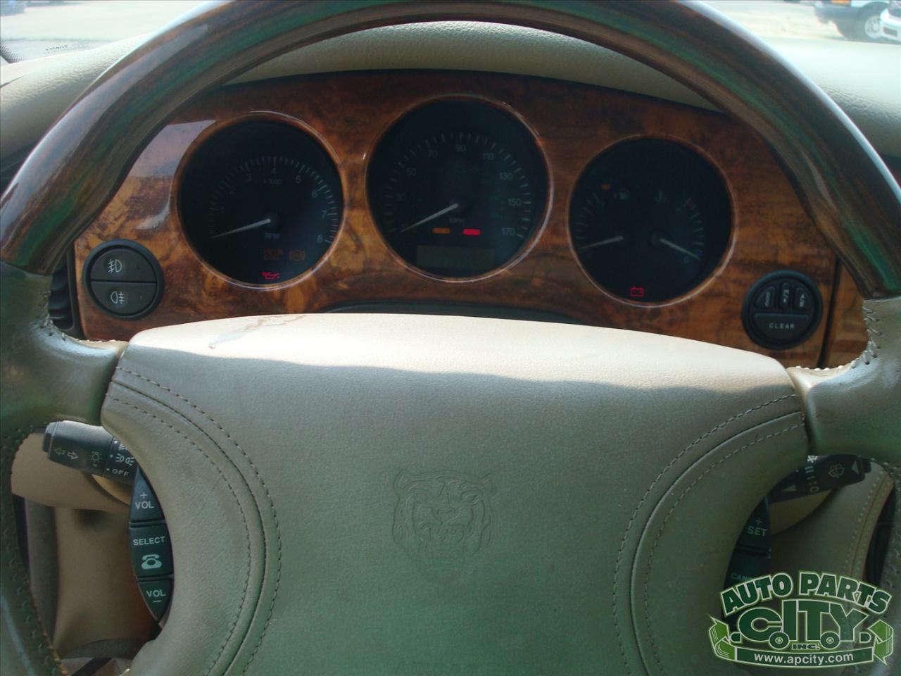 Jaguar XJ Sedan XJ8 1998
