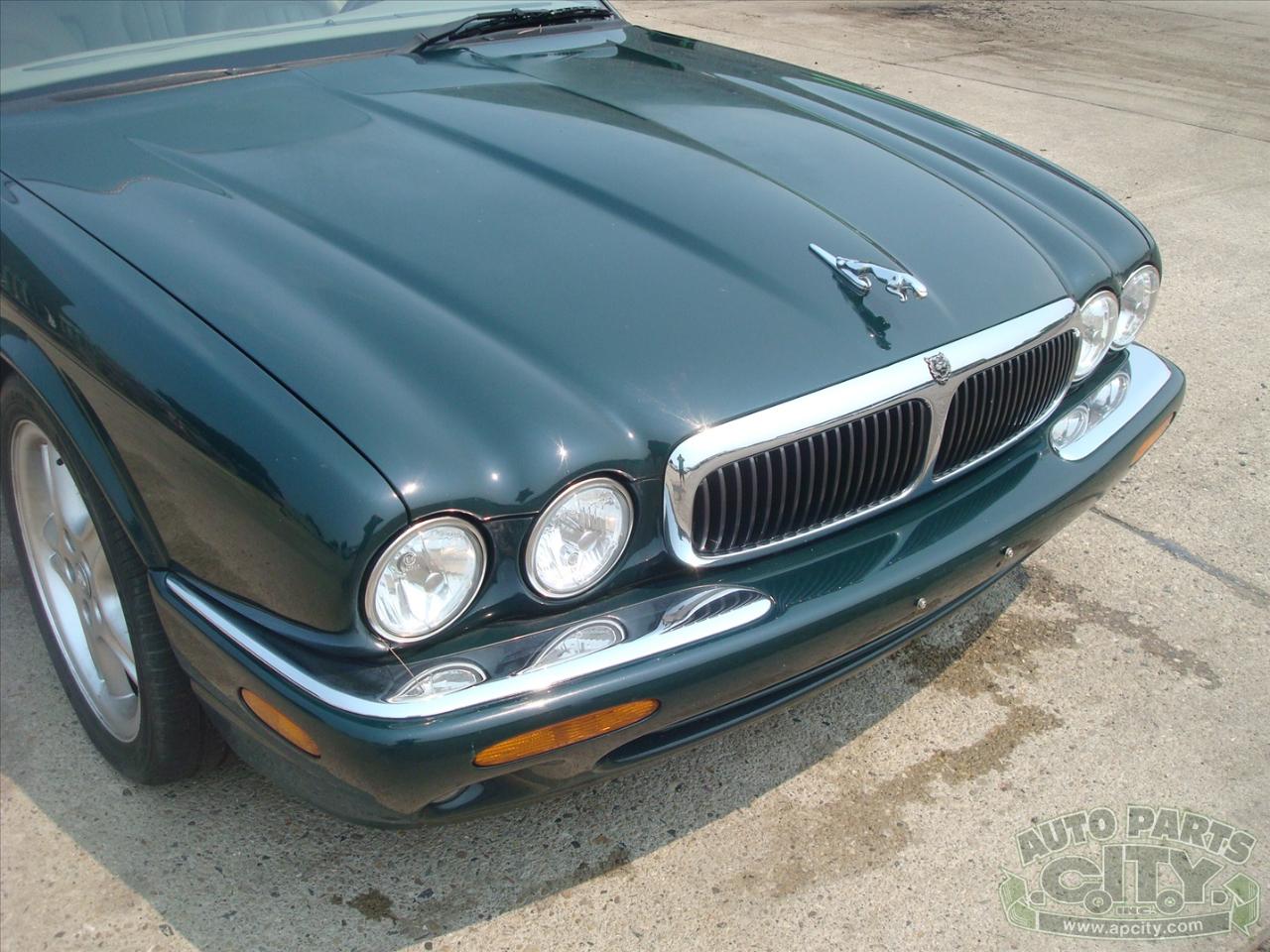 Jaguar XJ Sedan XJ8 1998