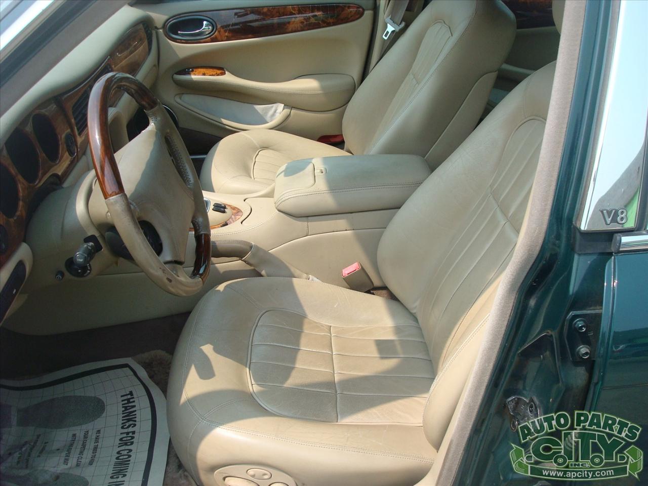 Jaguar XJ Sedan XJ8 1998