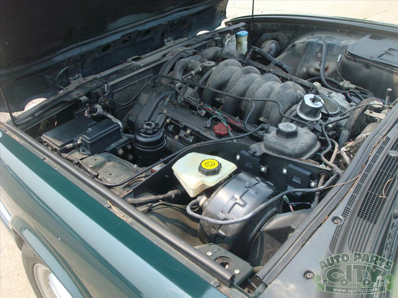 Jaguar XJ Sedan XJ8 1998