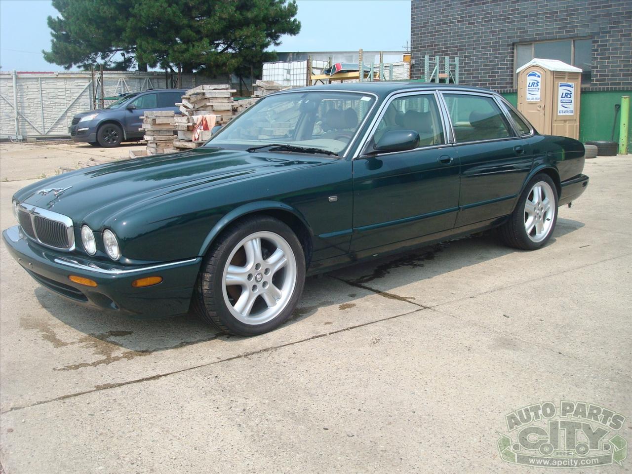Jaguar XJ Sedan XJ8 1998