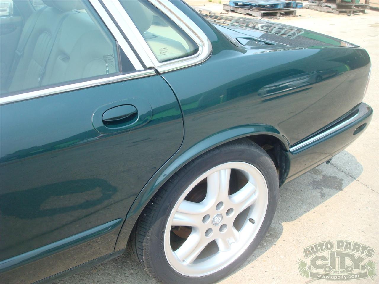 Jaguar XJ Sedan XJ8 1998
