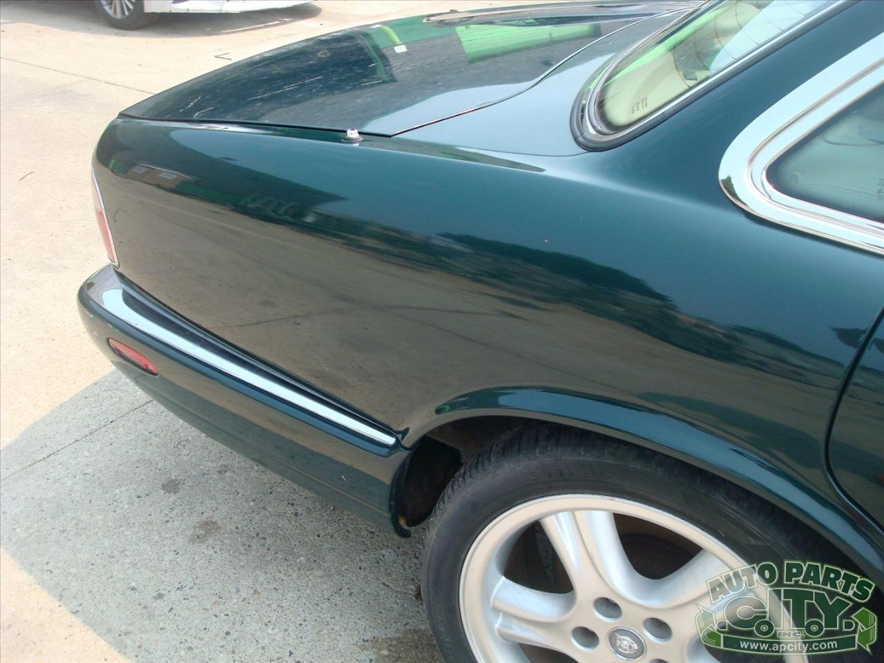 Jaguar XJ Sedan XJ8 1998
