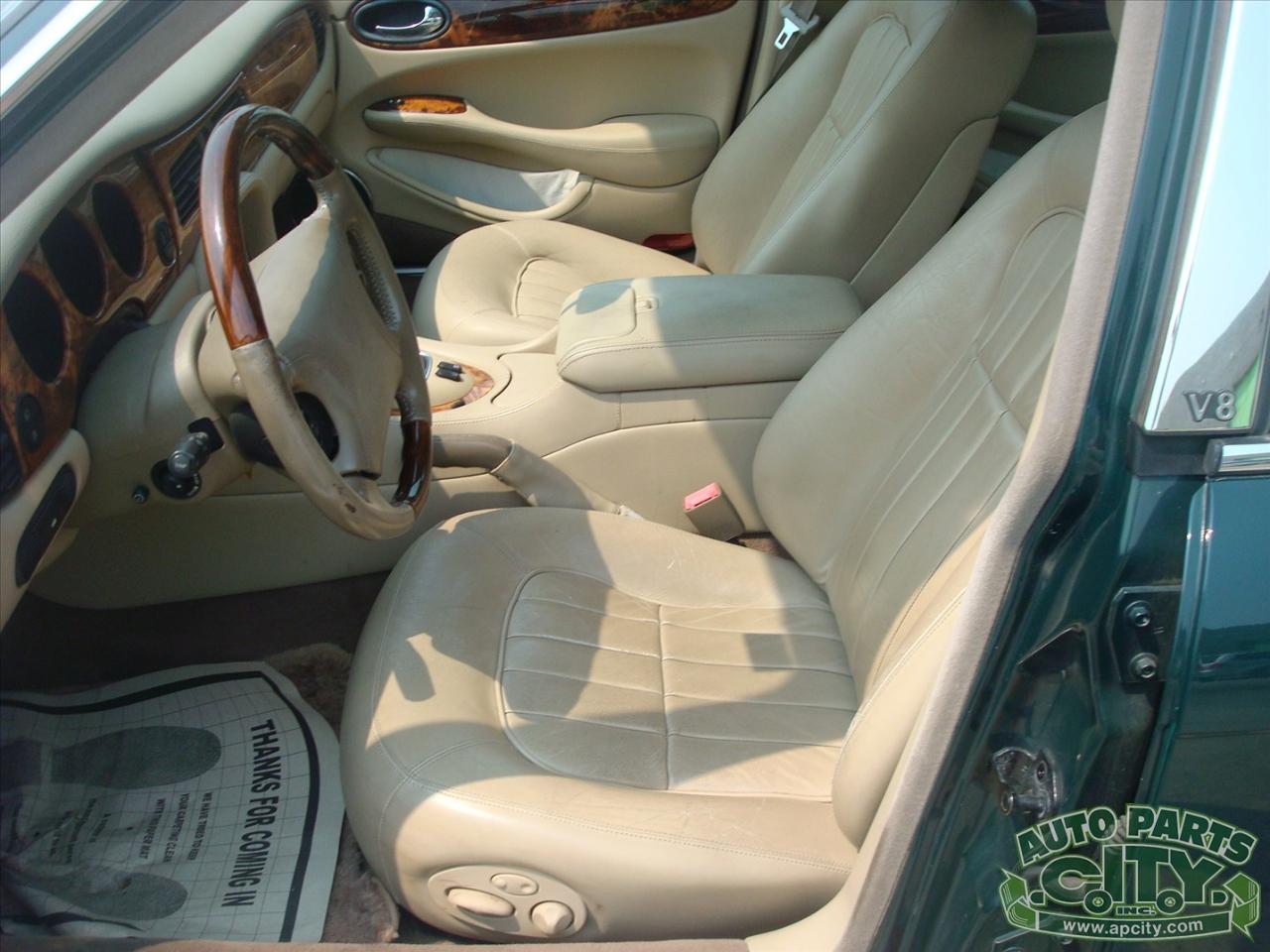 Jaguar XJ Sedan XJ8 1998