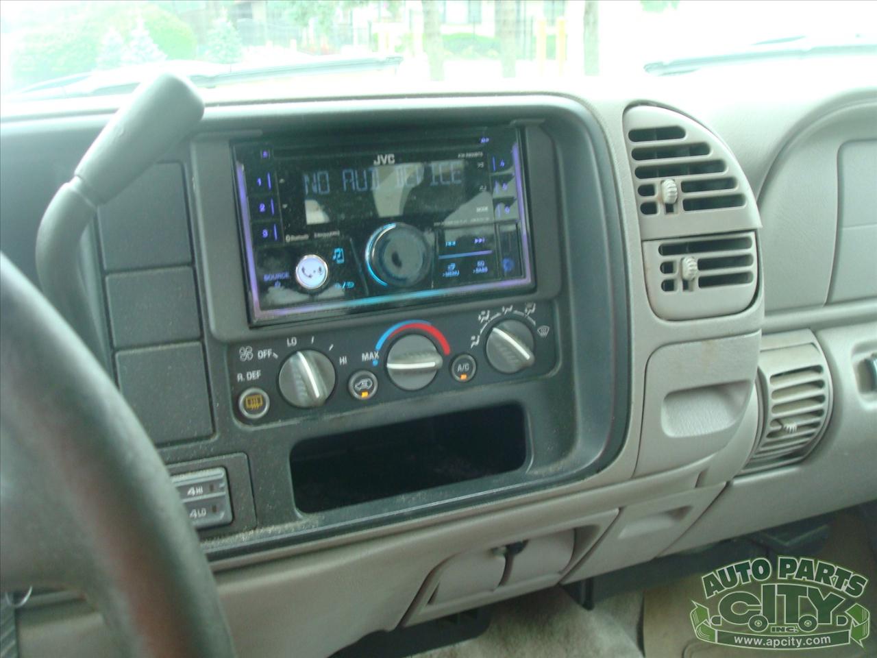 Chevrolet Tahoe 2-Door 4WD 1999