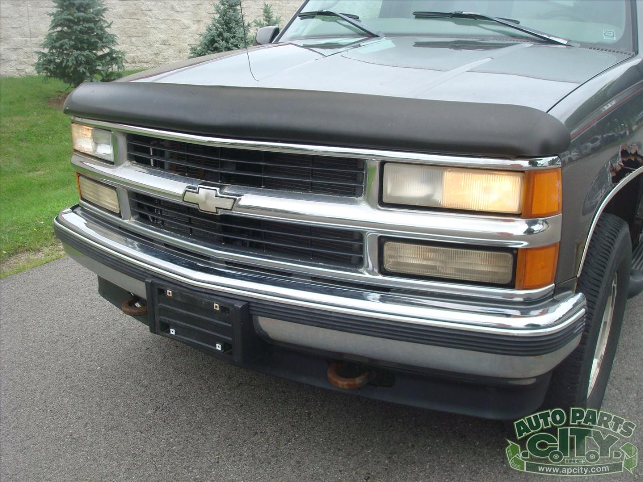 Chevrolet Tahoe 2-Door 4WD 1999