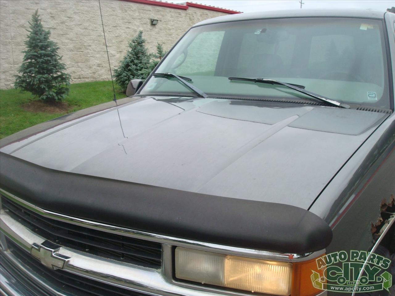 Chevrolet Tahoe 2-Door 4WD 1999
