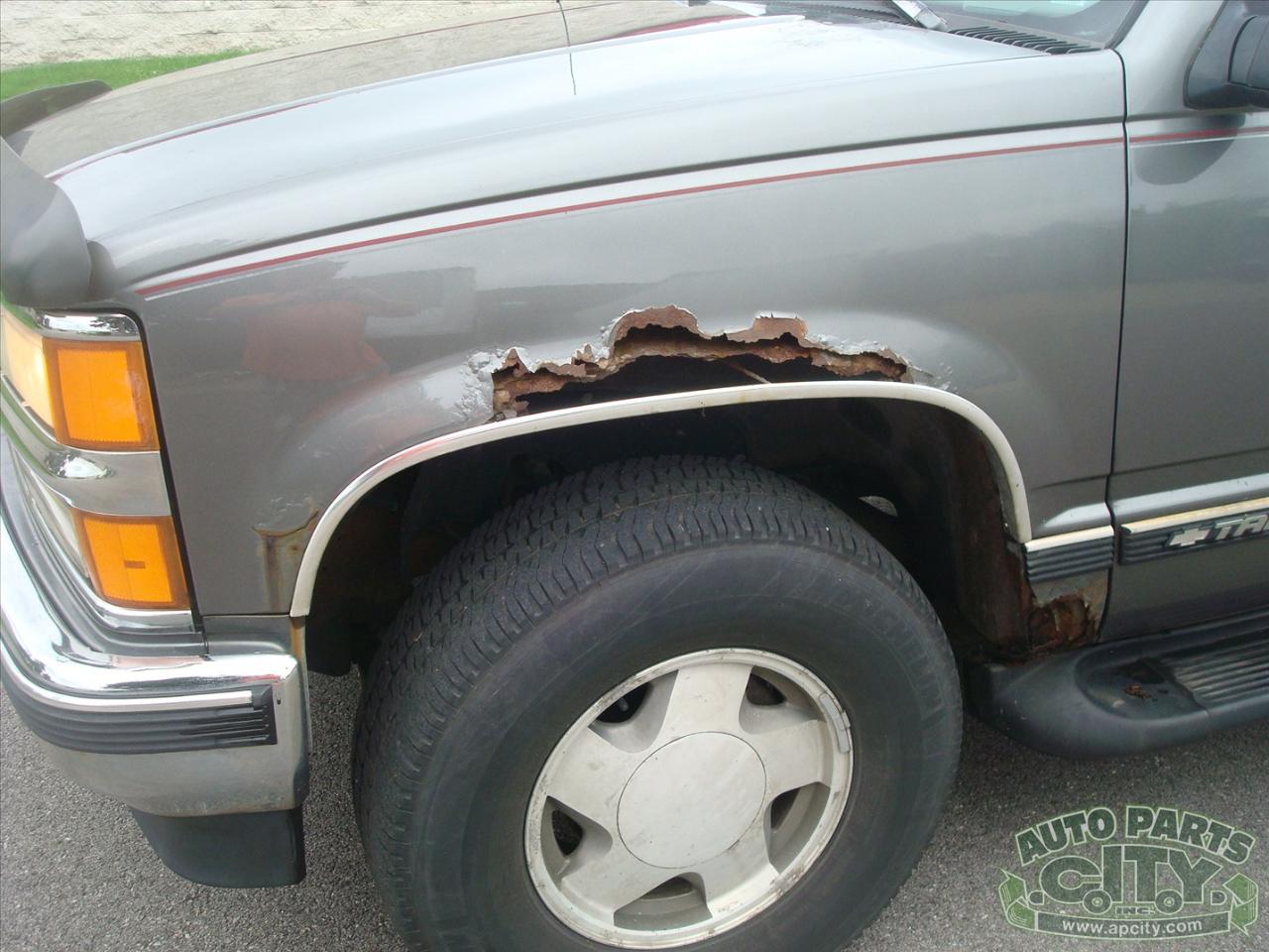 Chevrolet Tahoe 2-Door 4WD 1999
