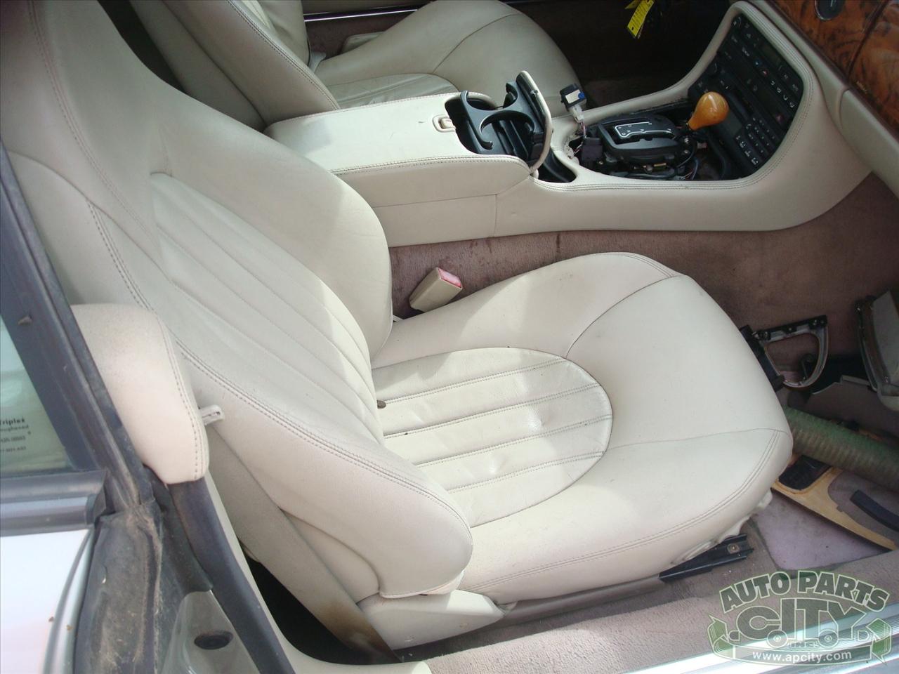 Jaguar XK8 Convertible 1999