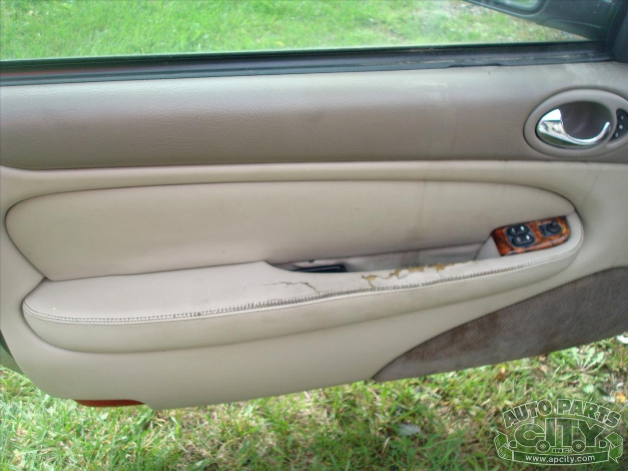 Jaguar XK8 Convertible 1999