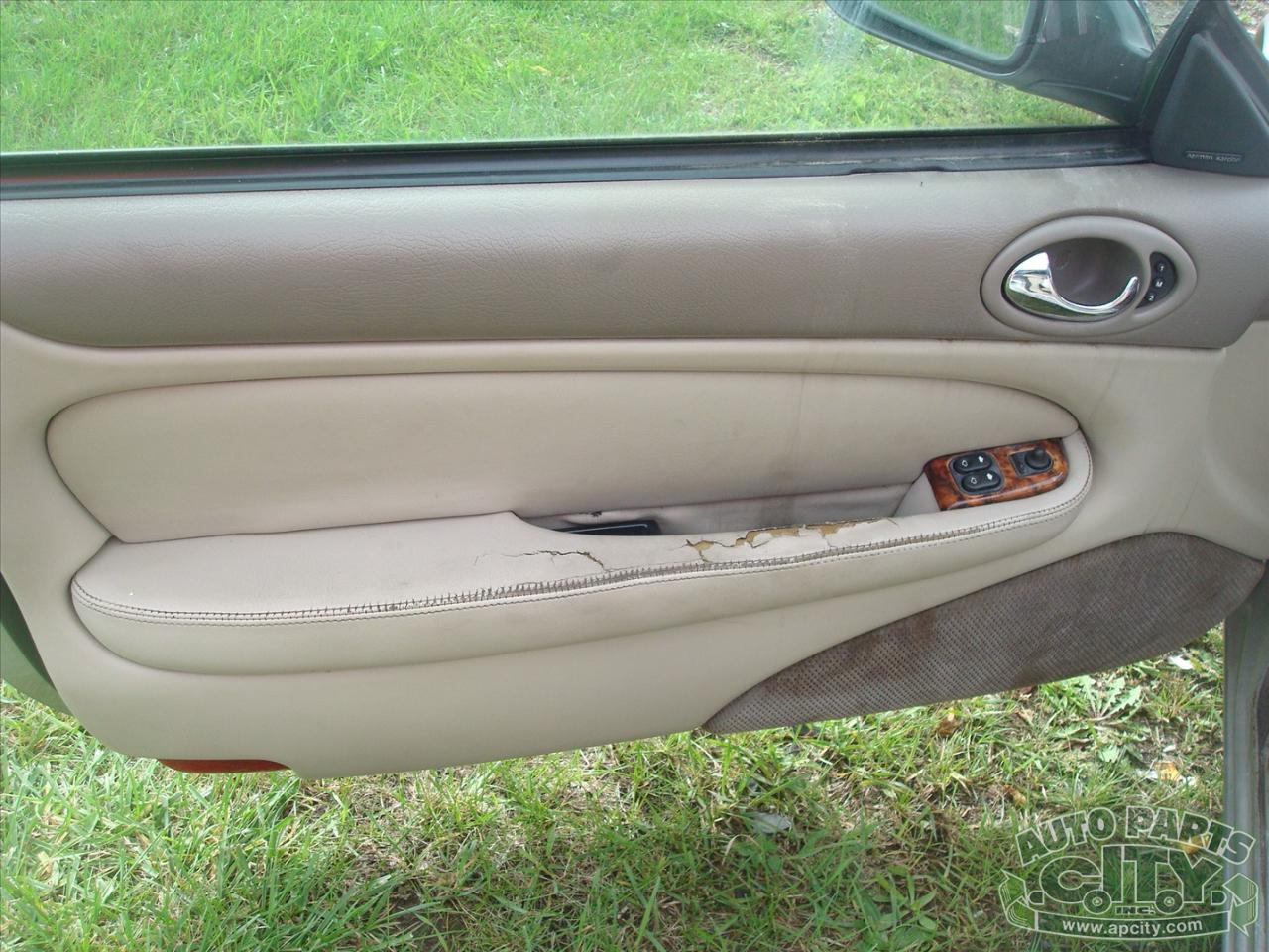 Jaguar XK8 Convertible 1999