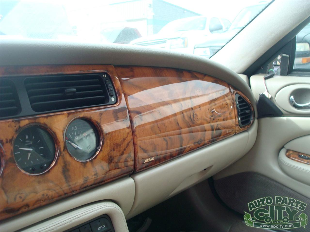 Jaguar XK8 Convertible 1999