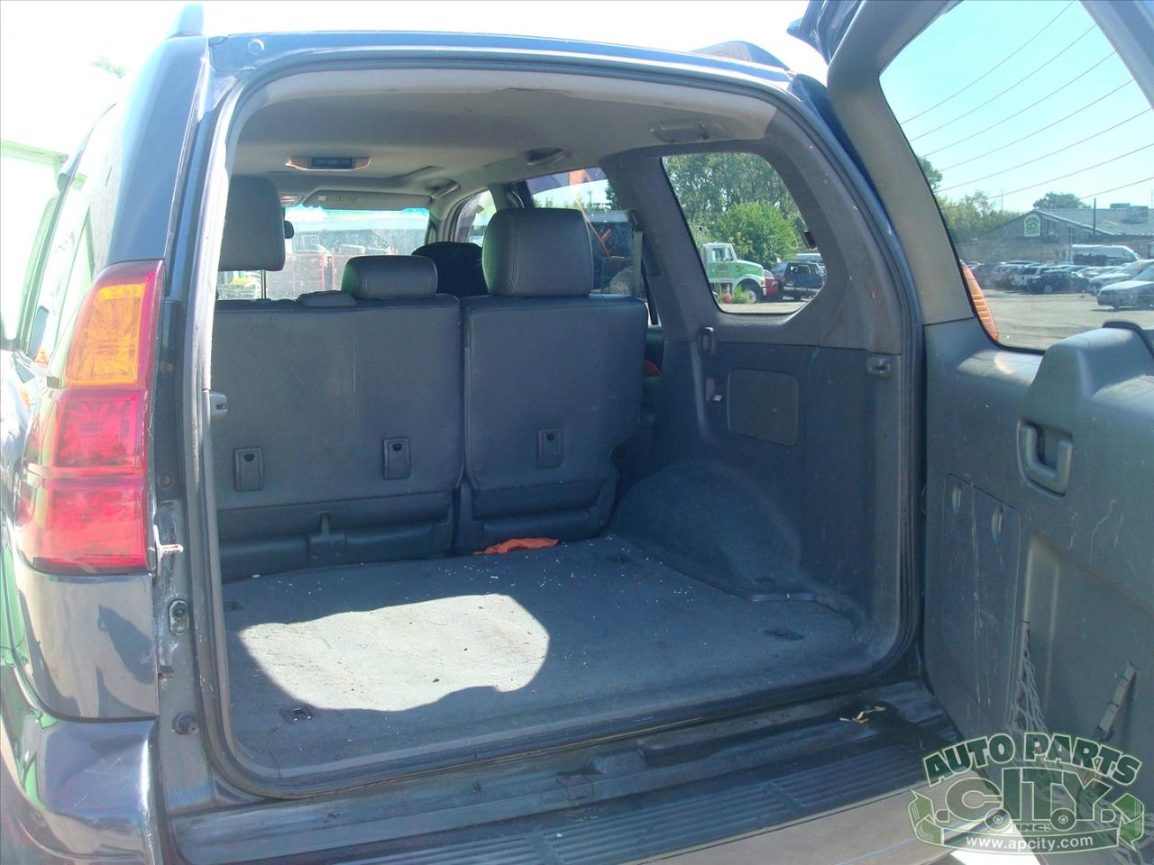Lexus GX 470 Sport Utility 2004