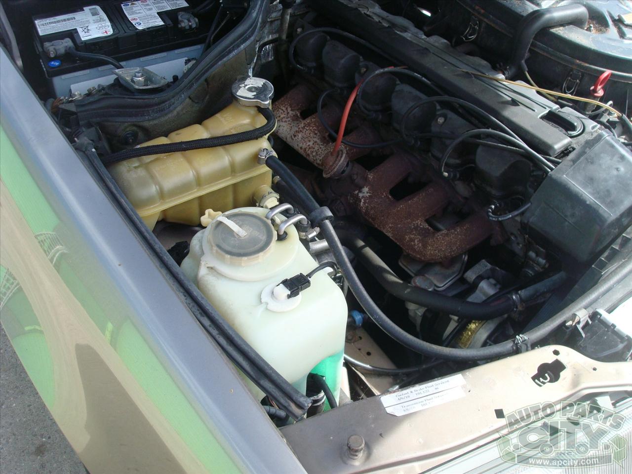 Mercedes-Benz 300 E sedan 1990