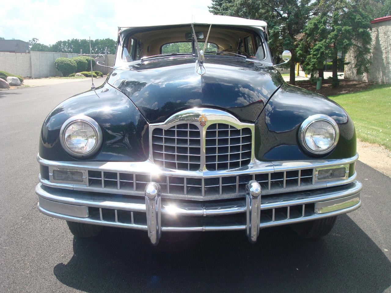 Packard Deluxe 8  1948