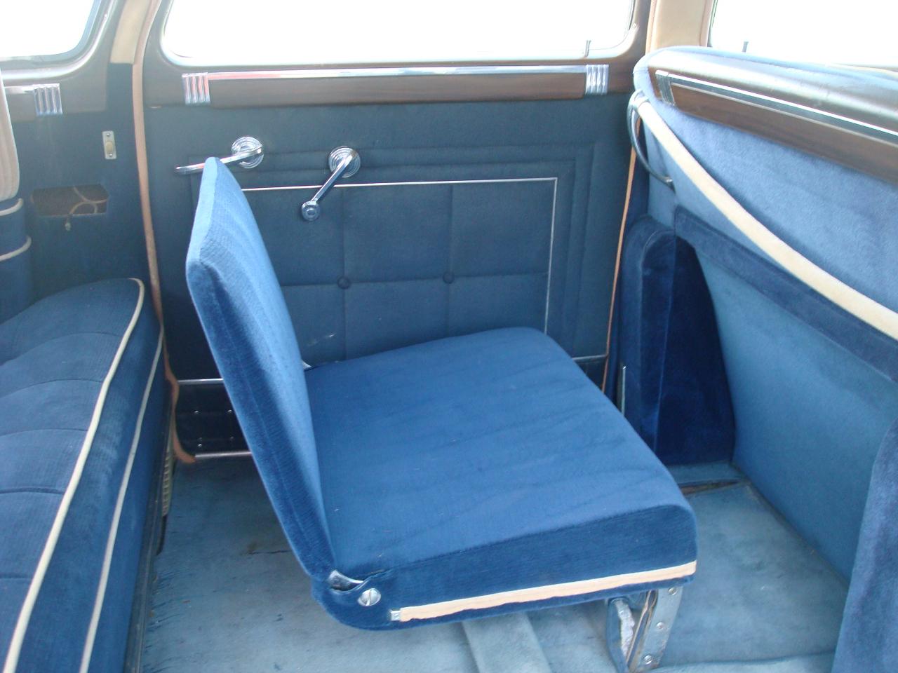 Packard Deluxe 8  1948