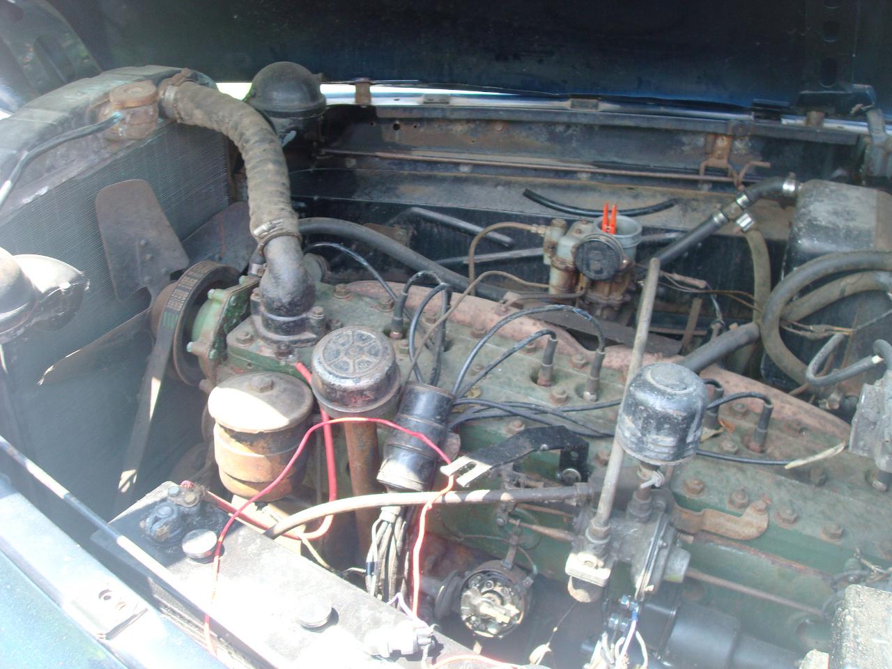 Packard Deluxe 8  1948