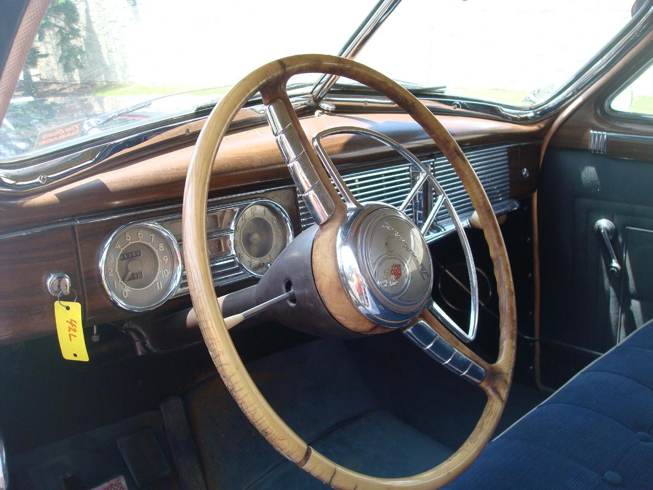 Packard Deluxe 8  1948