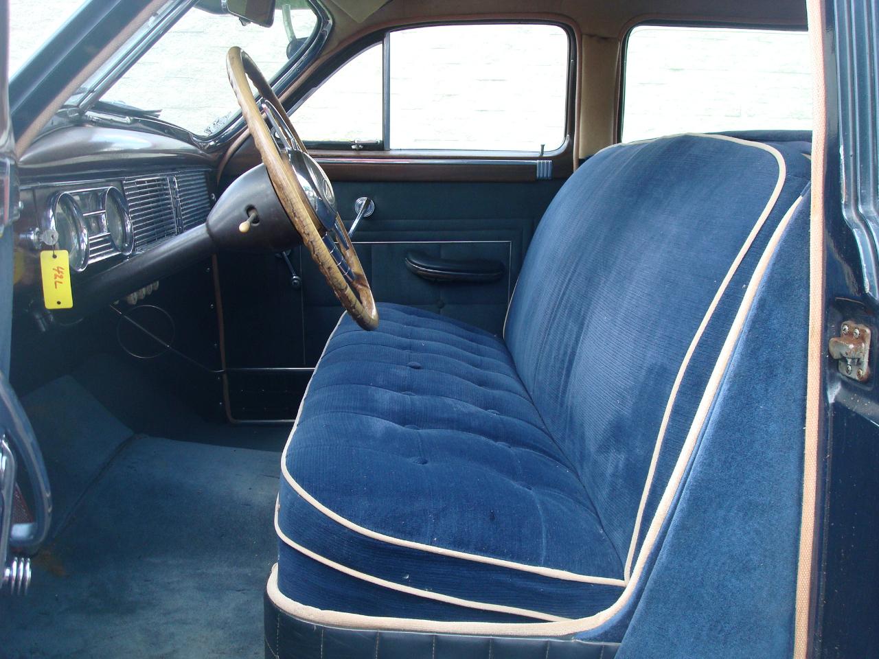 Packard Deluxe 8  1948