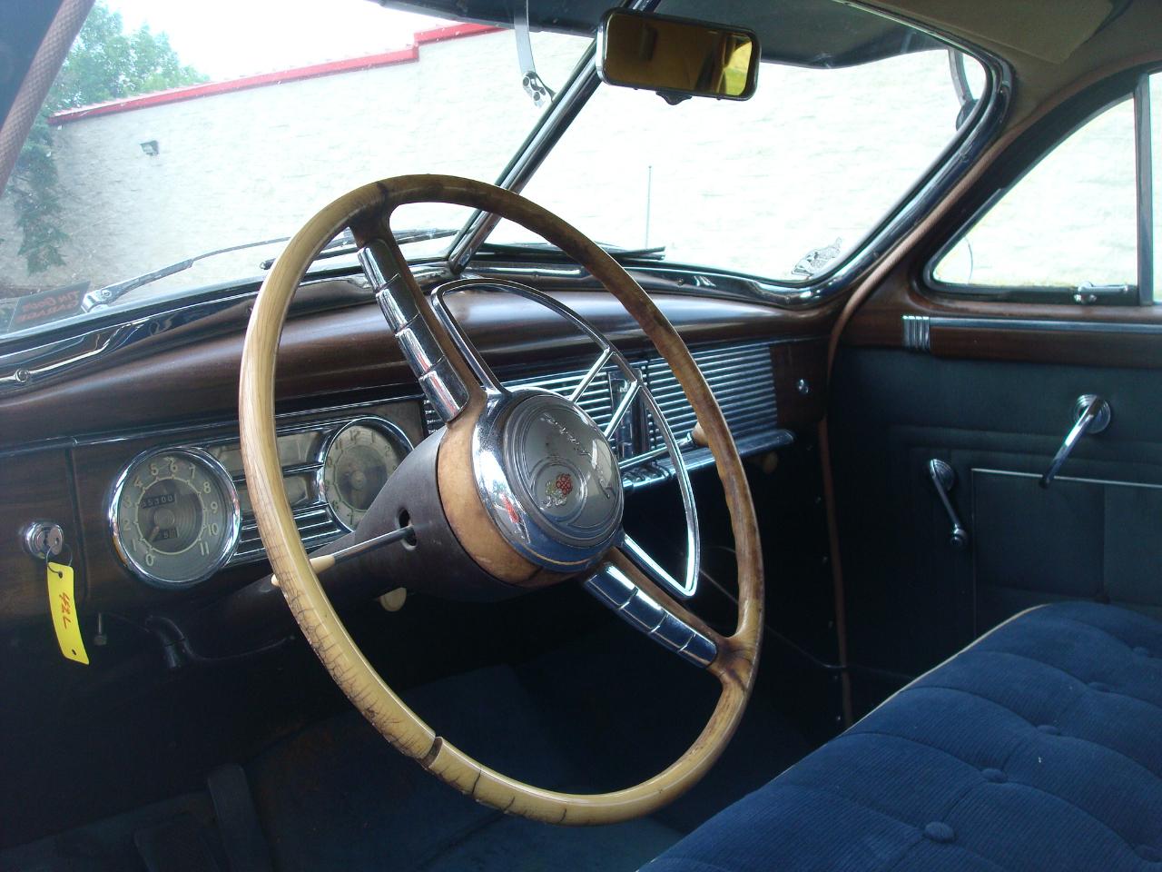 Packard Deluxe 8  1948