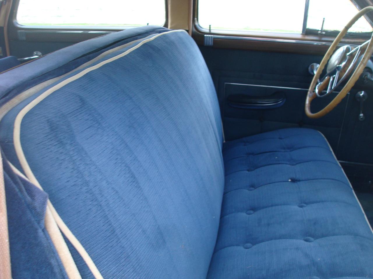 Packard Deluxe 8  1948