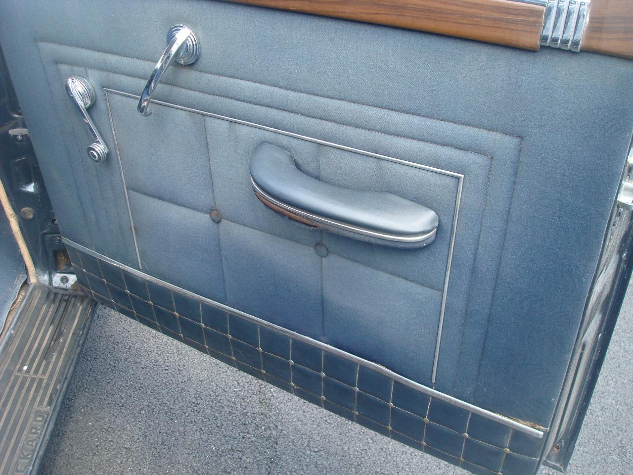 Packard Deluxe 8  1948