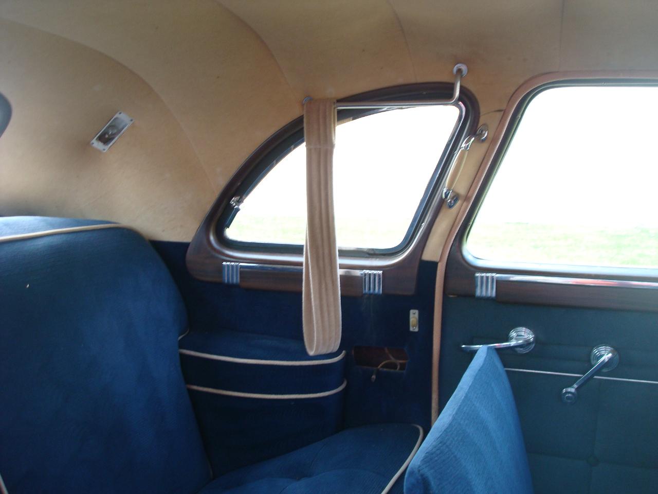 Packard Deluxe 8  1948