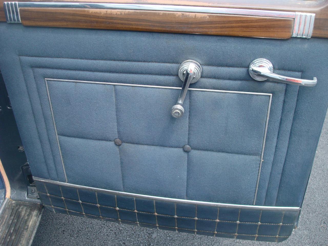Packard Deluxe 8  1948