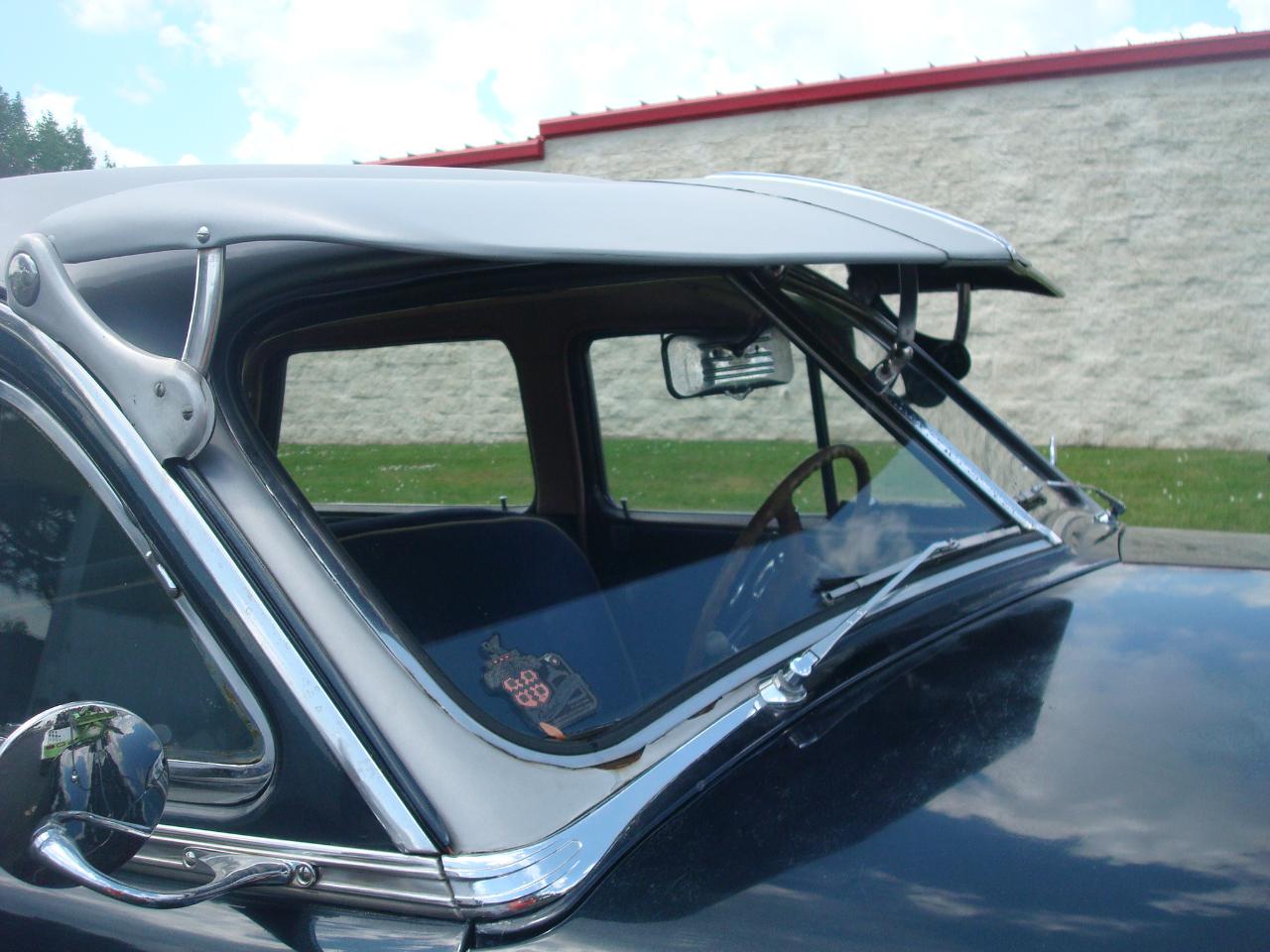 Packard Deluxe 8  1948