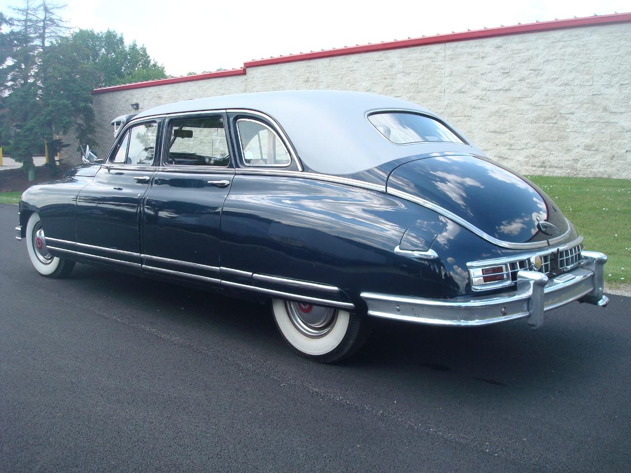 Packard Deluxe 8  1948
