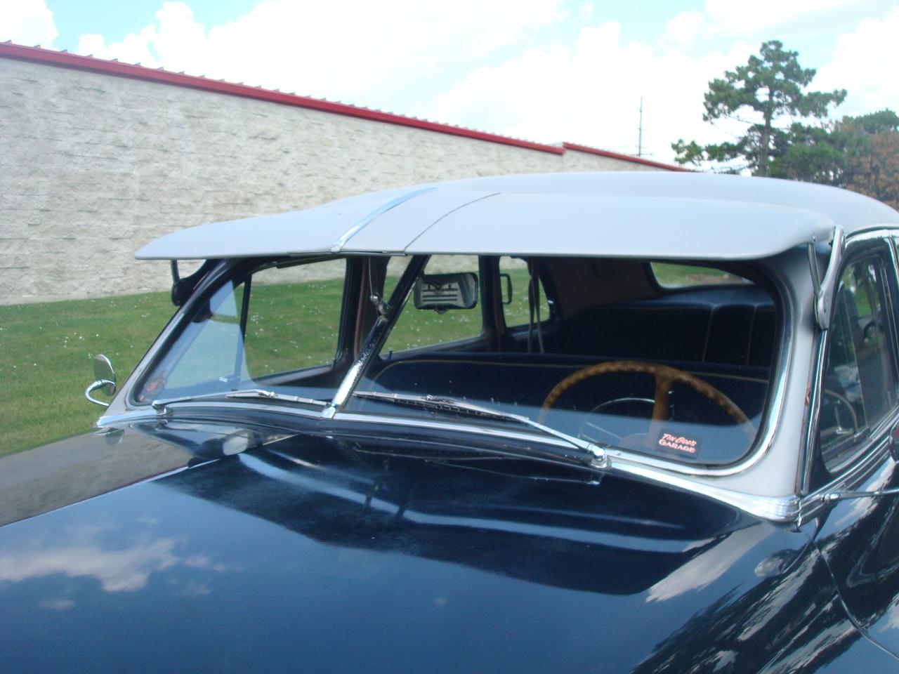 Packard Deluxe 8  1948