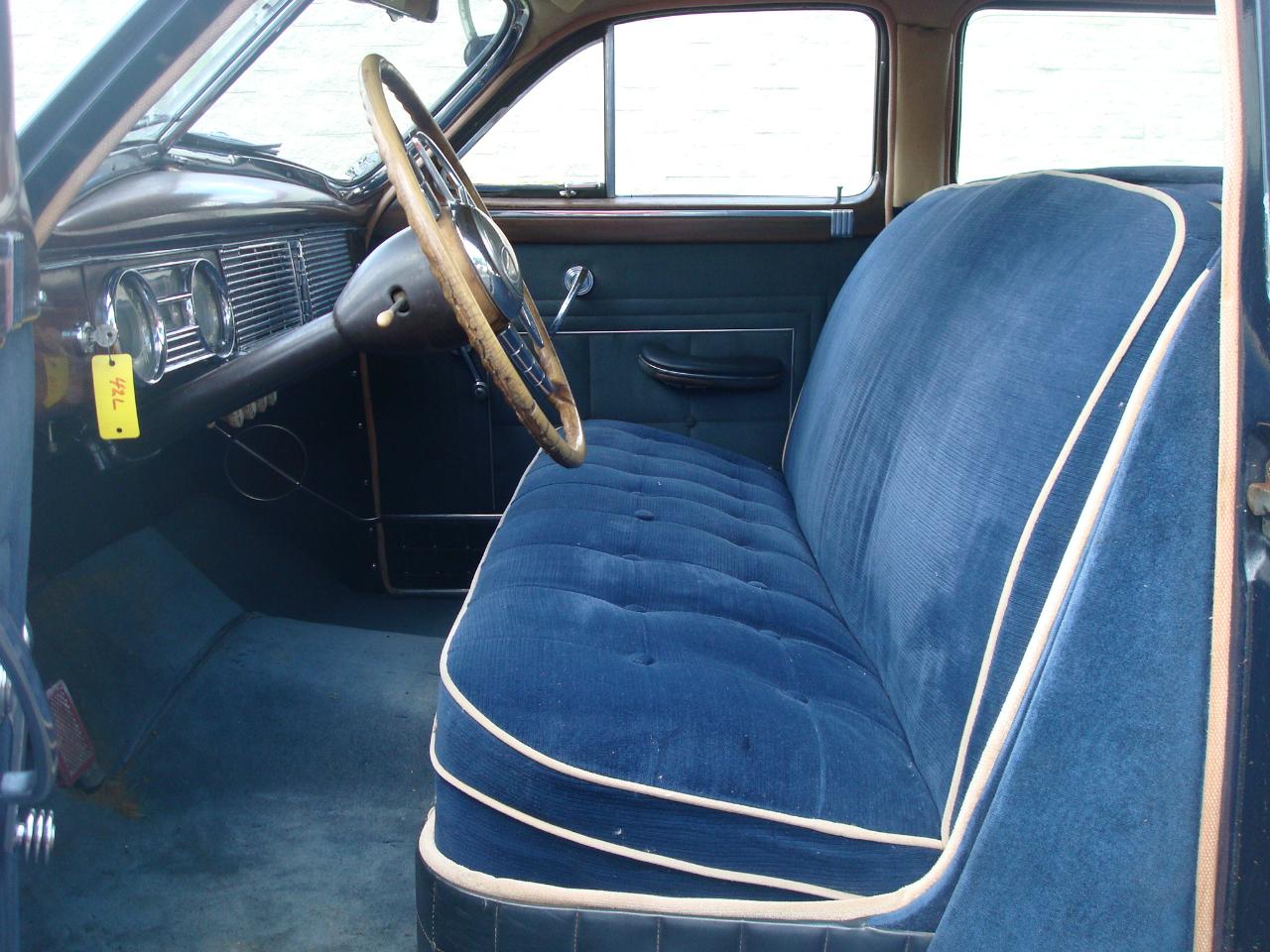 Packard Deluxe 8  1948