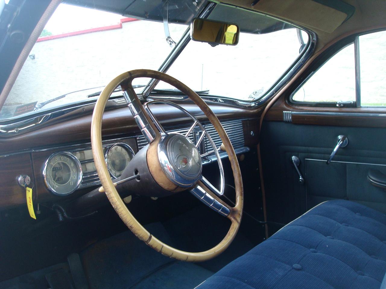 Packard Deluxe 8  1948