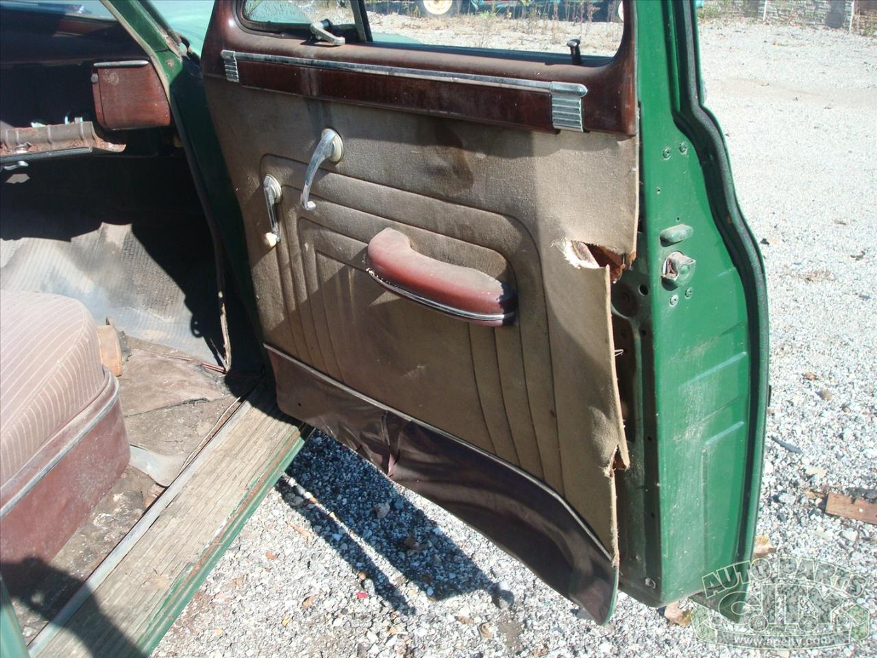 Packard Deluxe 8  1949