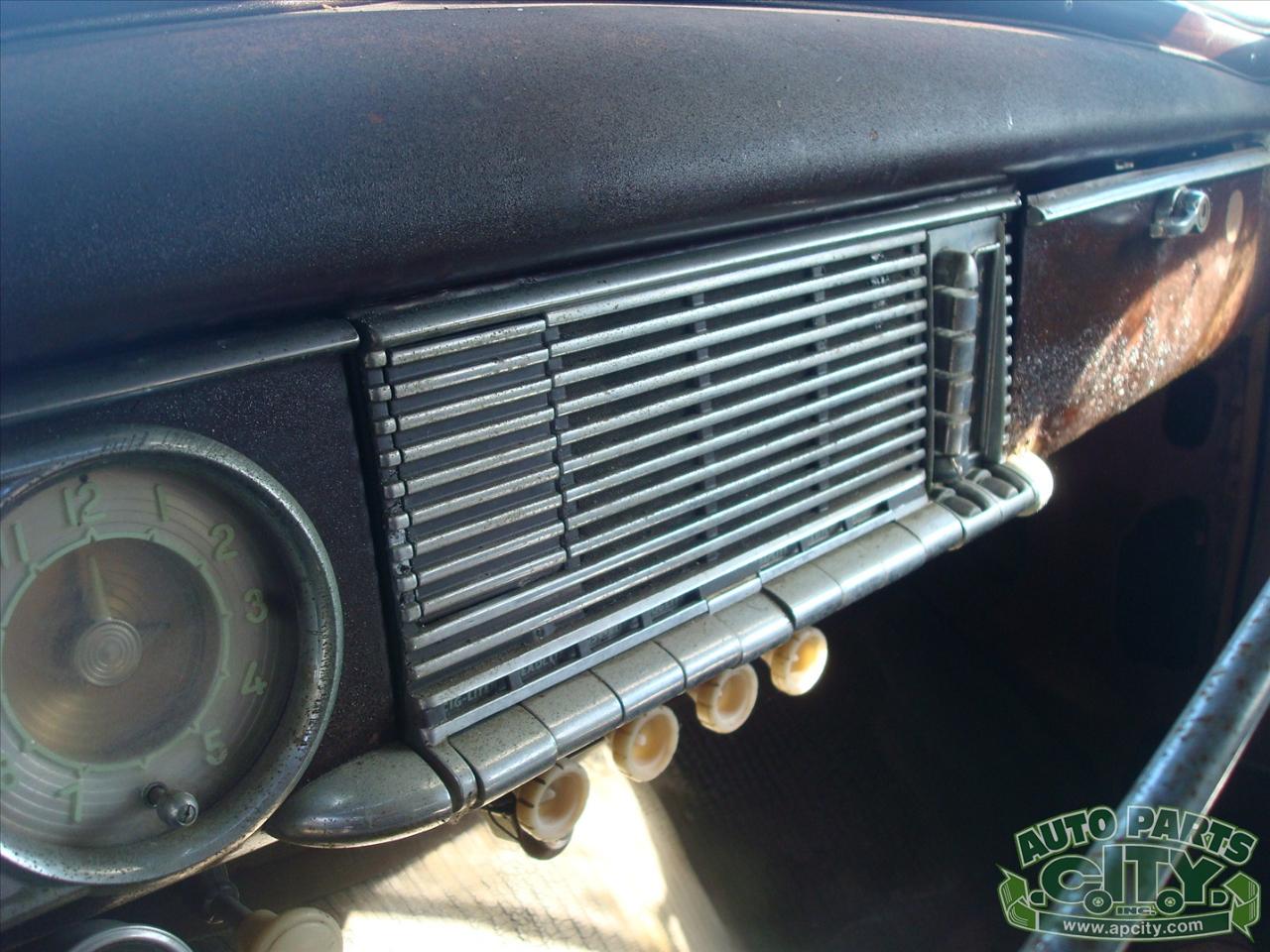 Packard Deluxe 8  1949